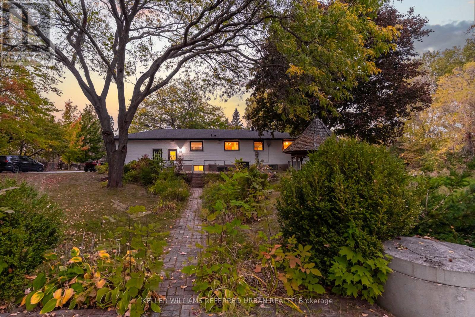 886 Sixth Street, Collingwood, Ontario  L9Y 3Y9 - Photo 27 - S12453056