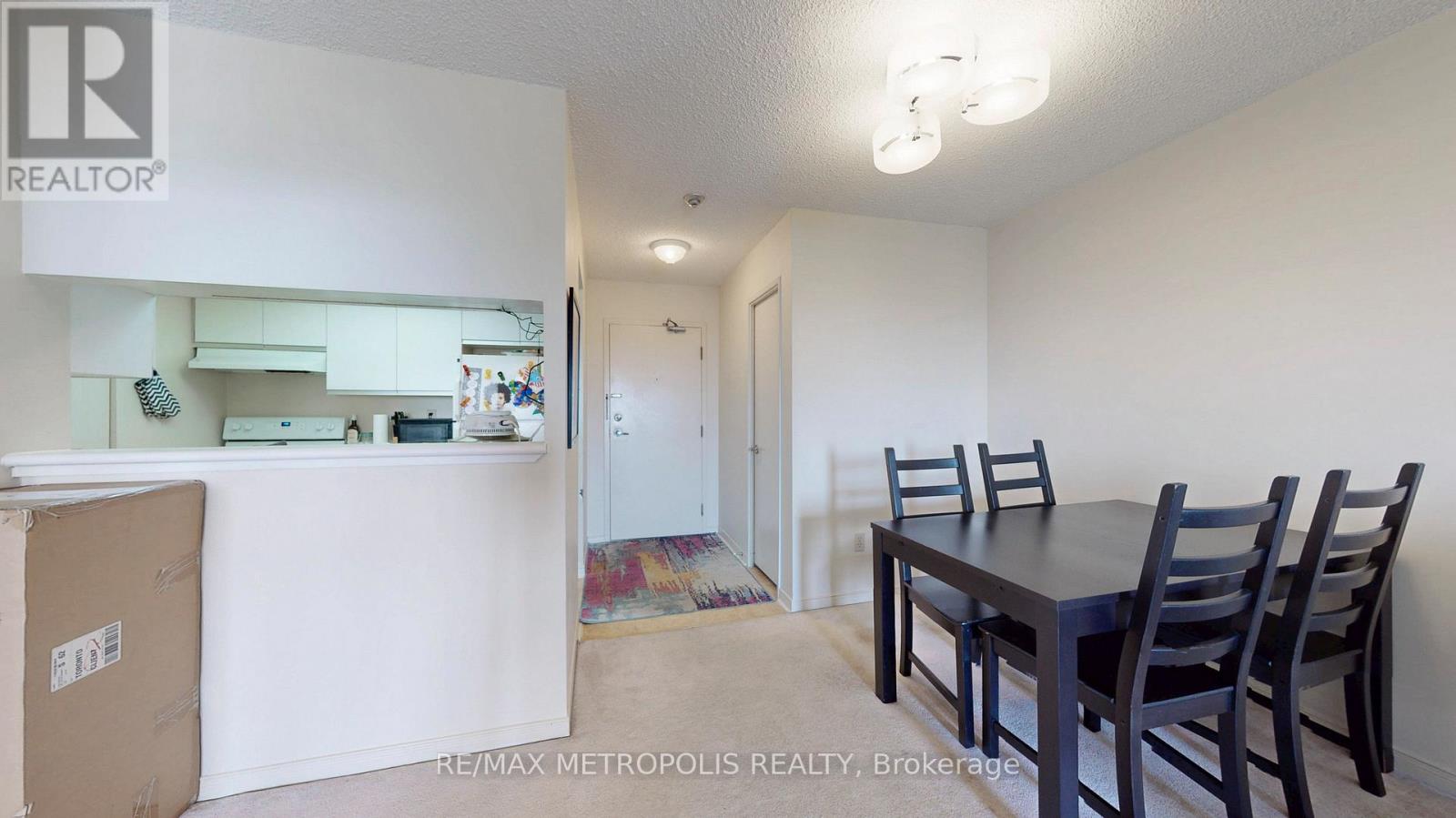 1709 - 75 King Street E, Mississauga, Ontario  L5A 4G5 - Photo 10 - W12453039