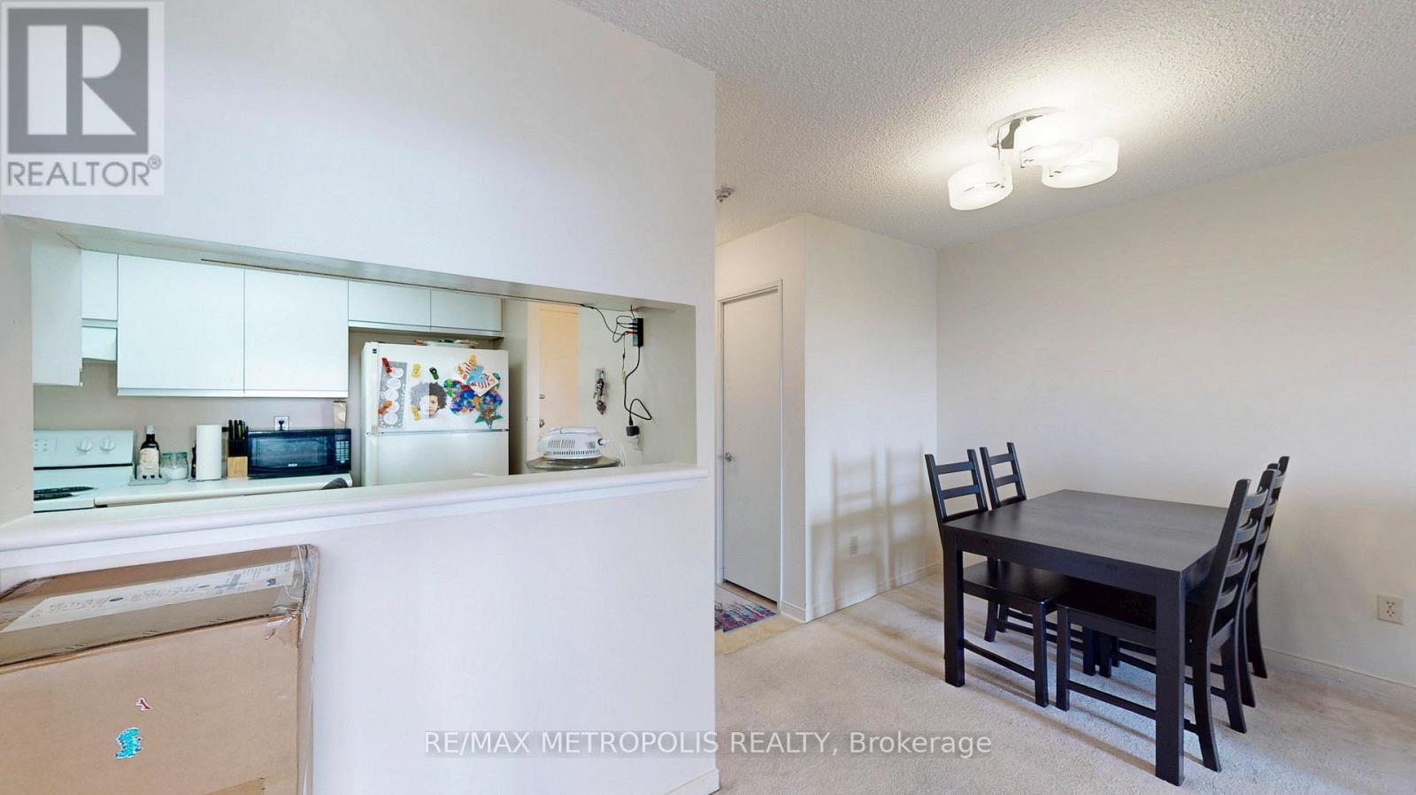 1709 - 75 King Street E, Mississauga, Ontario  L5A 4G5 - Photo 11 - W12453039
