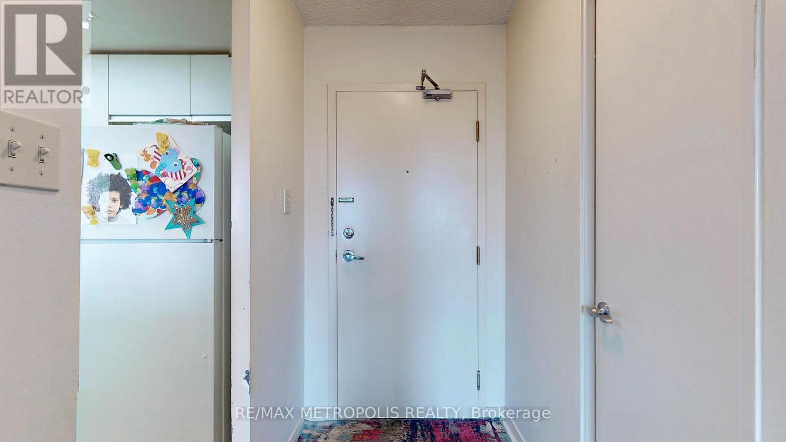 1709 - 75 King Street E, Mississauga, Ontario  L5A 4G5 - Photo 26 - W12453039