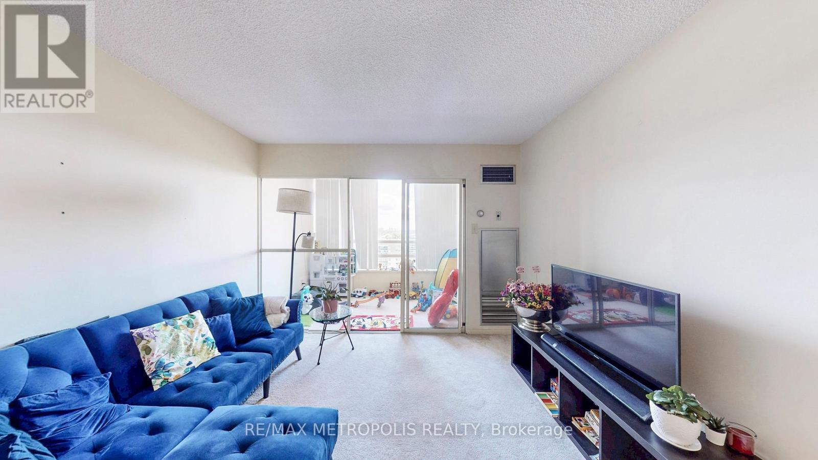 1709 - 75 King Street E, Mississauga, Ontario  L5A 4G5 - Photo 5 - W12453039