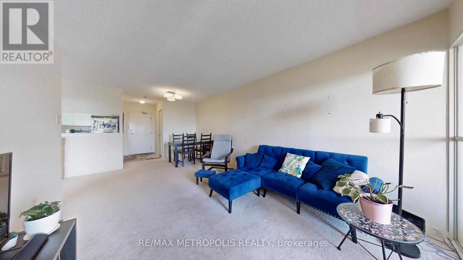 1709 - 75 King Street E, Mississauga, Ontario  L5A 4G5 - Photo 6 - W12453039