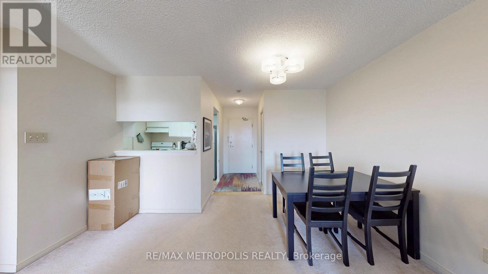 1709 - 75 King Street E, Mississauga, Ontario  L5A 4G5 - Photo 9 - W12453039