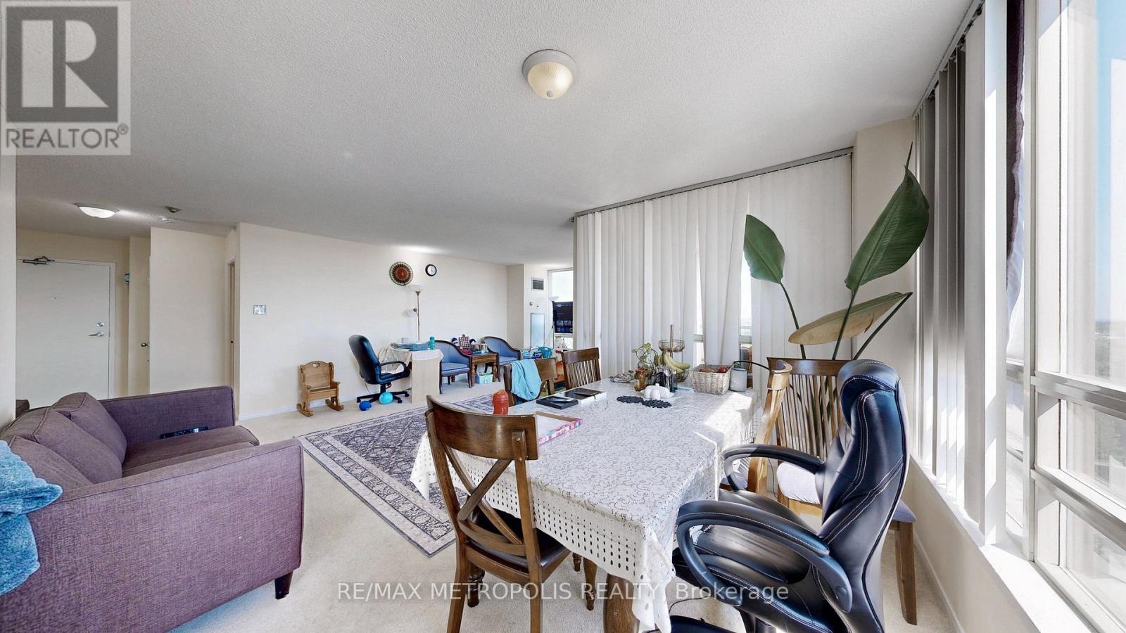 1202 - 75 King Street E, Mississauga, Ontario  L5A 4G5 - Photo 15 - W12453041