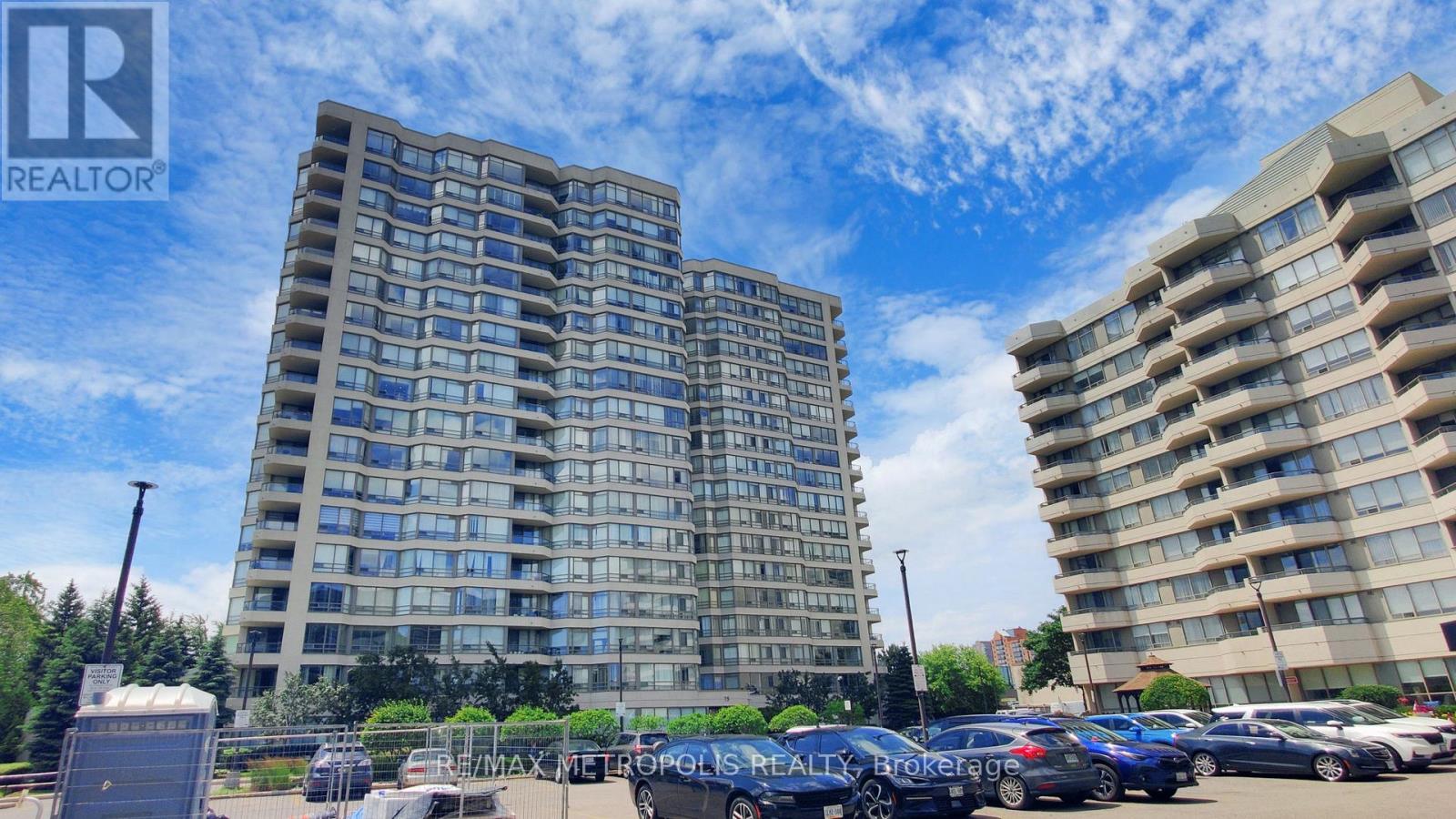 1703 - 75 KING STREET E, Mississauga, Ontario