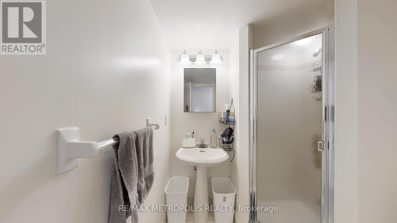 1703 - 75 King Street E, Mississauga, Ontario  L5A 4G5 - Photo 16 - W12453044