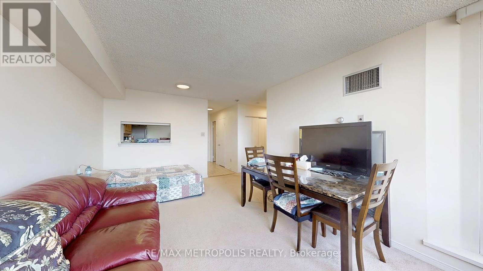 1703 - 75 King Street E, Mississauga, Ontario  L5A 4G5 - Photo 4 - W12453044