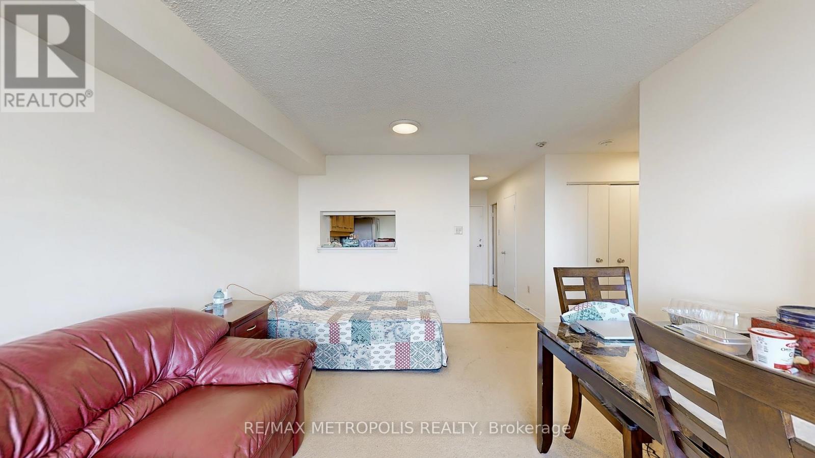 1703 - 75 King Street E, Mississauga, Ontario  L5A 4G5 - Photo 5 - W12453044