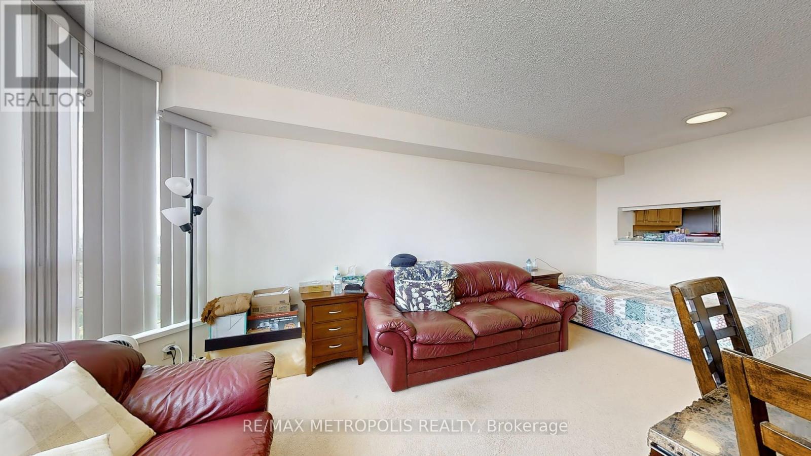 1703 - 75 King Street E, Mississauga, Ontario  L5A 4G5 - Photo 6 - W12453044