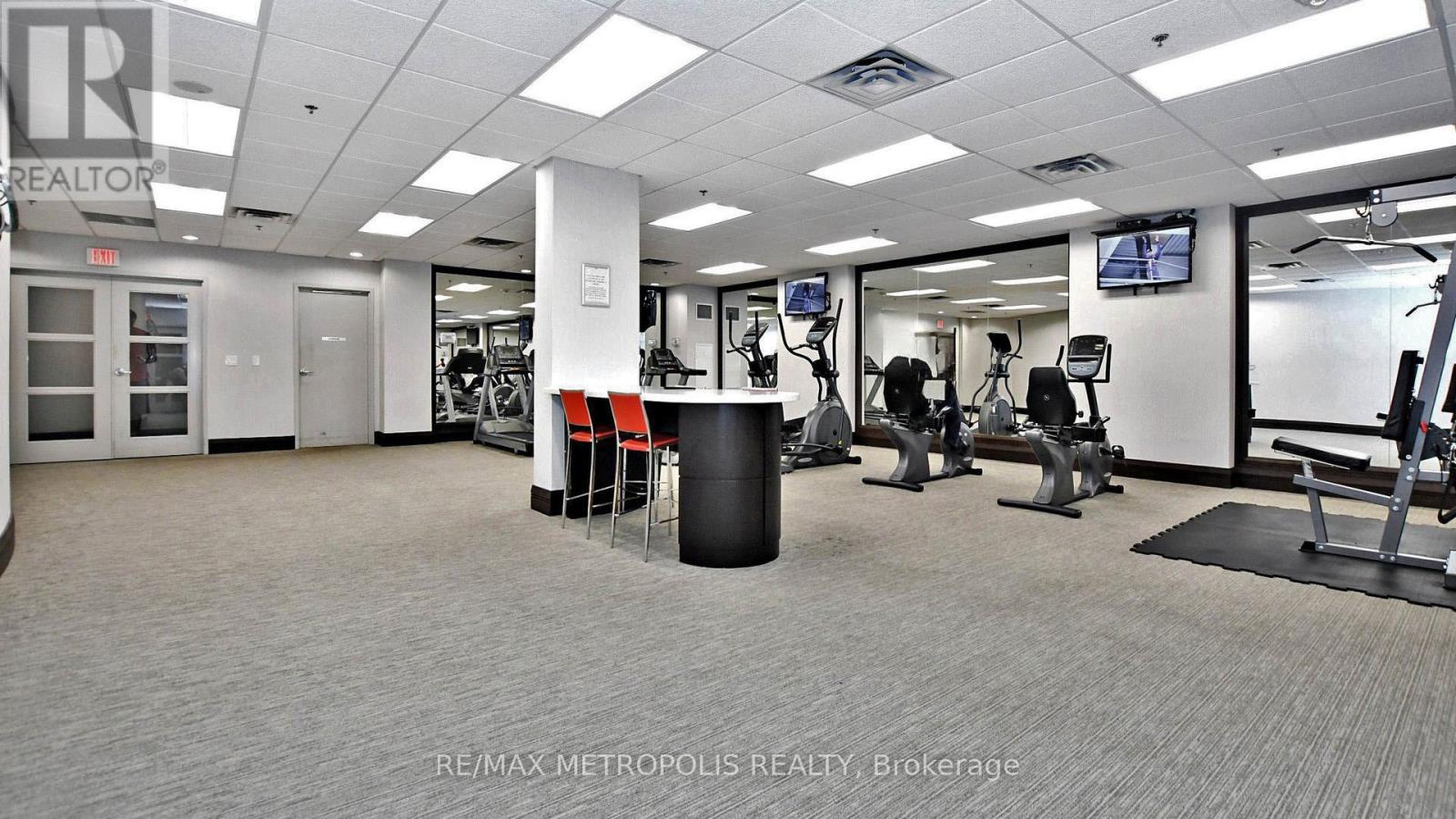 1512 - 75 King Street E, Mississauga, Ontario  L5A 4G5 - Photo 33 - W12453048