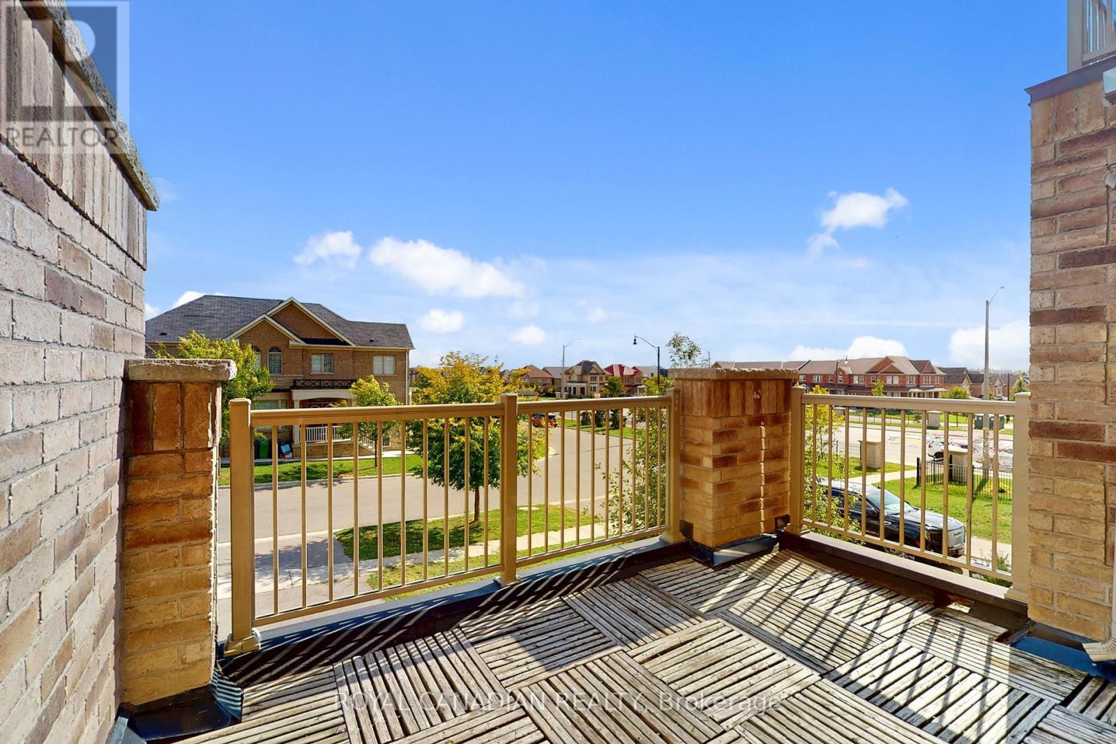 54 Chesterwood Crescent, Brampton, Ontario  L6Y 0Z4 - Photo 43 - W12453063