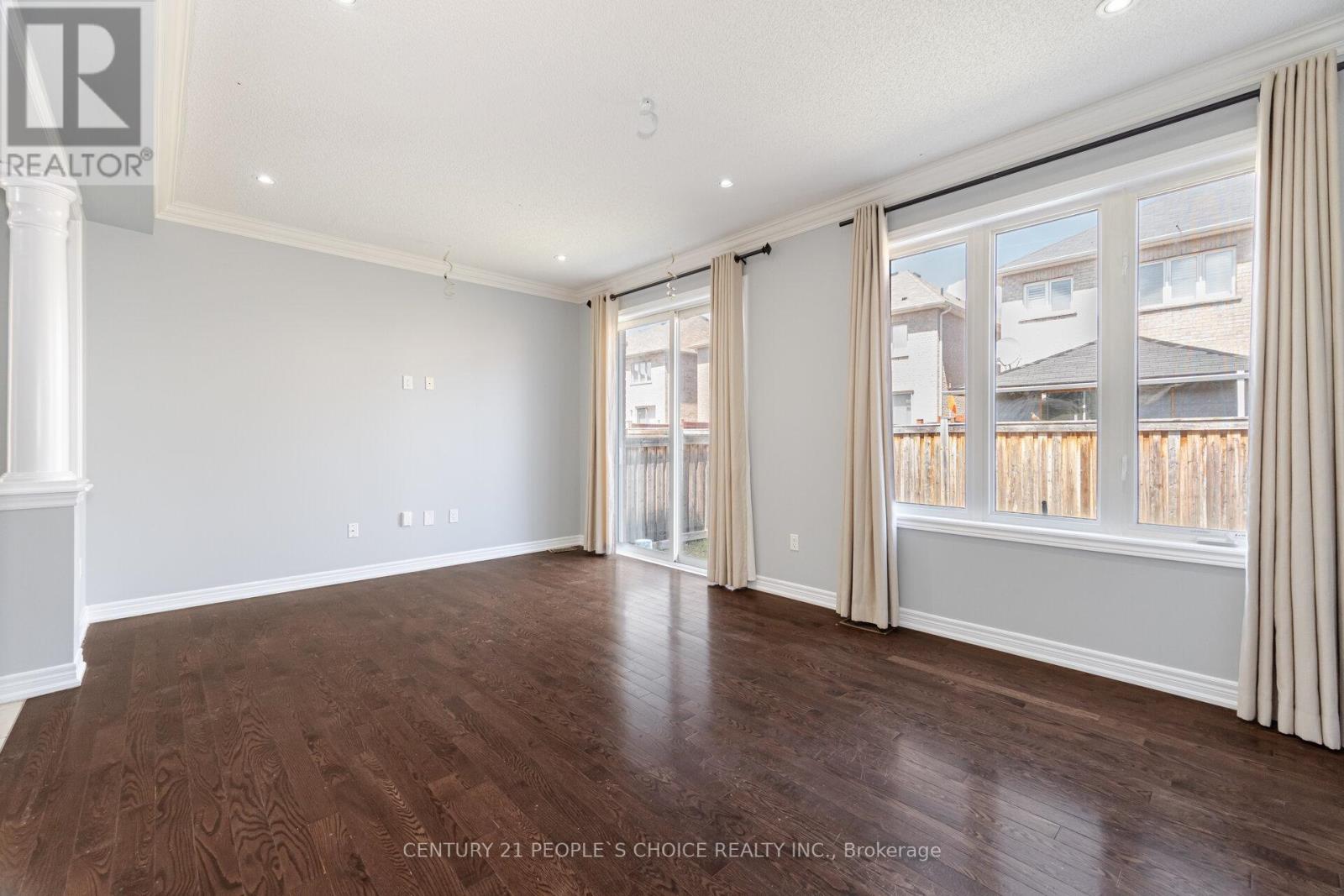 47 Speedwell Street, Brampton, Ontario  L6X 0R8 - Photo 18 - W12453066