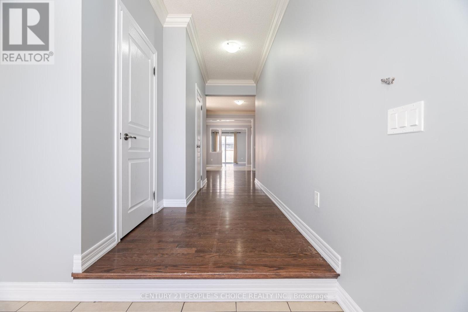 47 Speedwell Street, Brampton, Ontario  L6X 0R8 - Photo 5 - W12453066