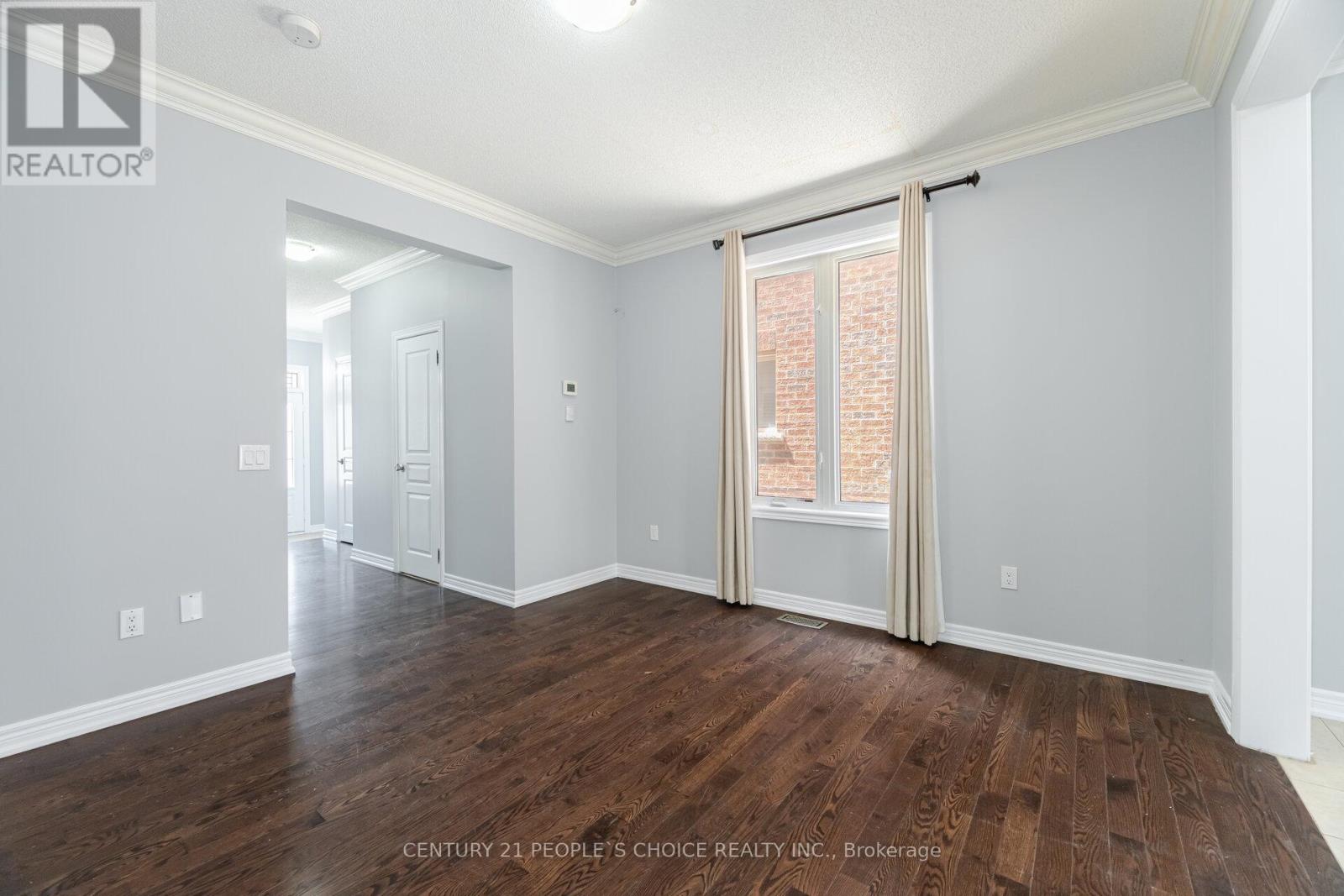 47 Speedwell Street, Brampton, Ontario  L6X 0R8 - Photo 7 - W12453066