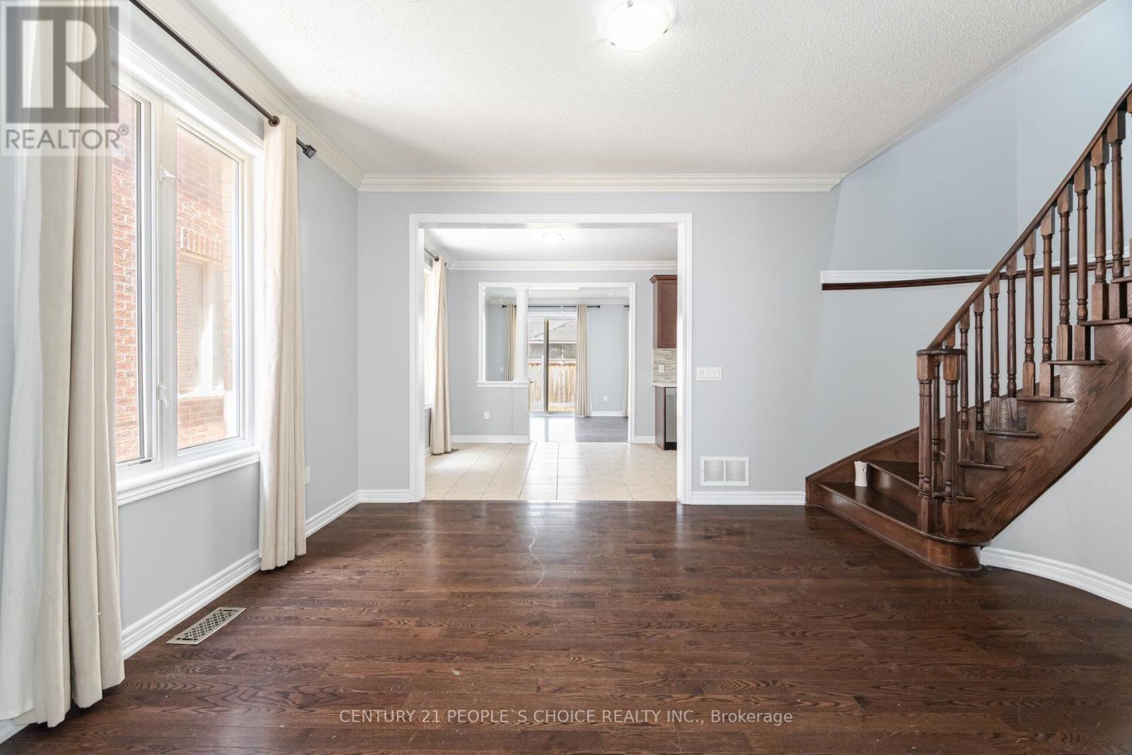 47 Speedwell Street, Brampton, Ontario  L6X 0R8 - Photo 9 - W12453066