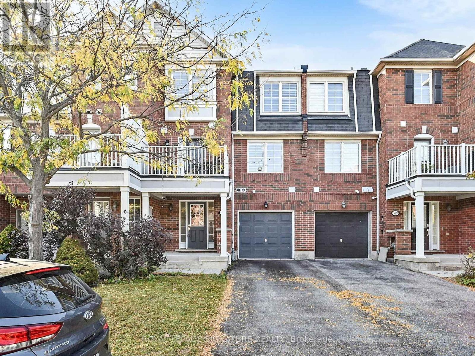 597 Speyer Circle, Milton, Ontario  L9T 0Y1 - Photo 2 - W12453067