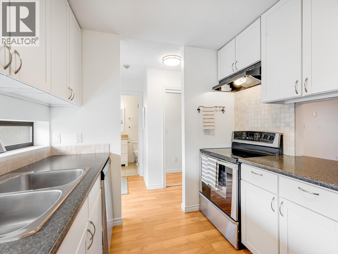 216 140 E 4th Street, North Vancouver, British Columbia  V7L 4R1 - Photo 5 - R3056880