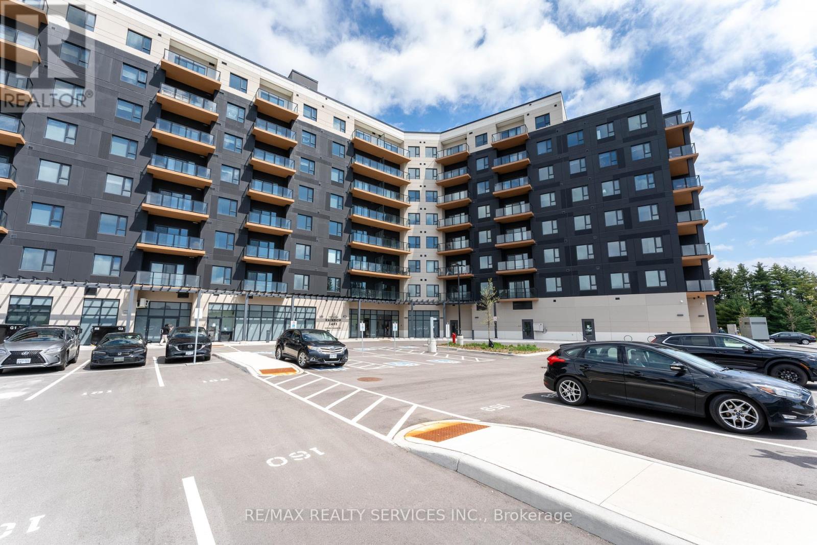 402 - 525 NEW DUNDEE ROAD, Kitchener, Ontario