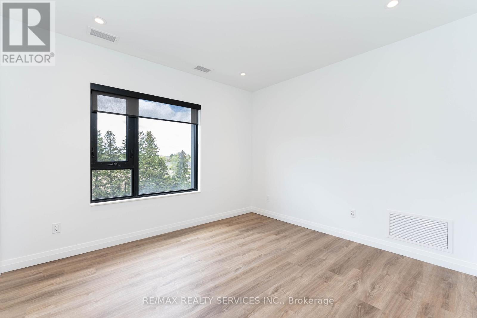 402 - 525 New Dundee Road, Kitchener, Ontario  N2P 0K8 - Photo 8 - X12453046