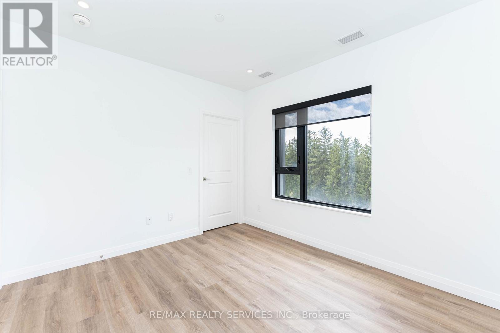 402 - 525 New Dundee Road, Kitchener, Ontario  N2P 0K8 - Photo 9 - X12453046