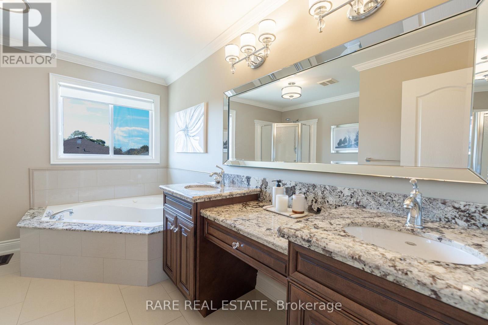 86 Silverlace Circle, Hamilton, Ontario  L8E 6A6 - Photo 31 - X12453071