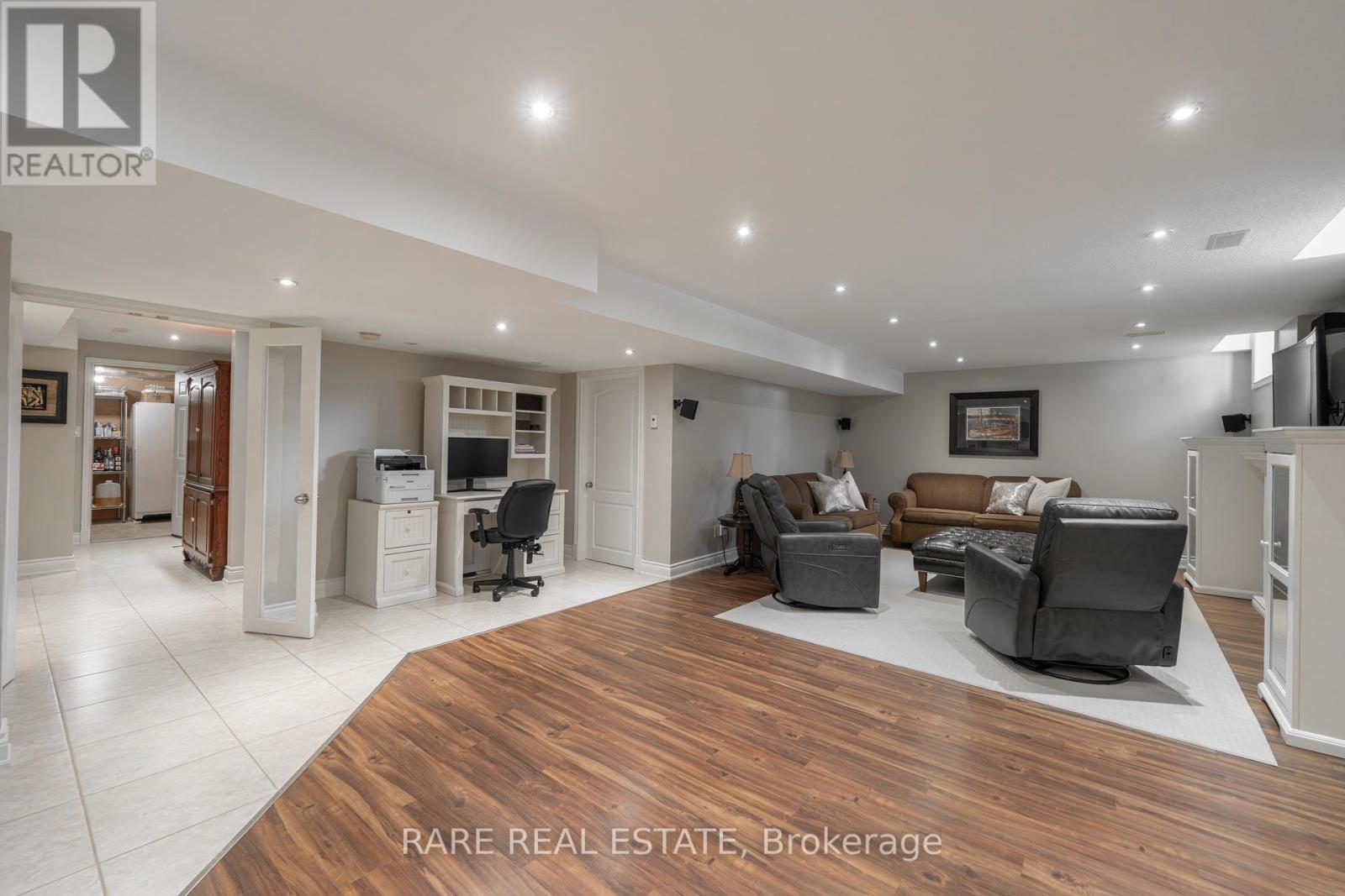 86 Silverlace Circle, Hamilton, Ontario  L8E 6A6 - Photo 42 - X12453071