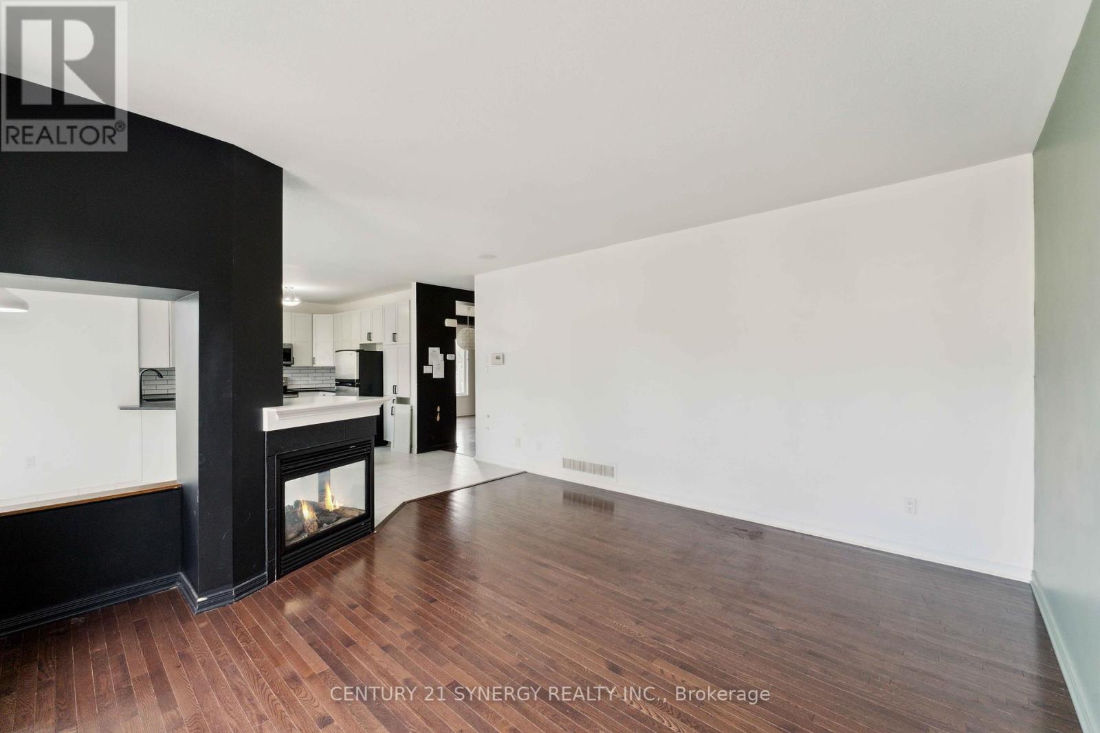 59 Baywood Drive, Ottawa, Ontario  K2S 2H5 - Photo 12 - X12453075