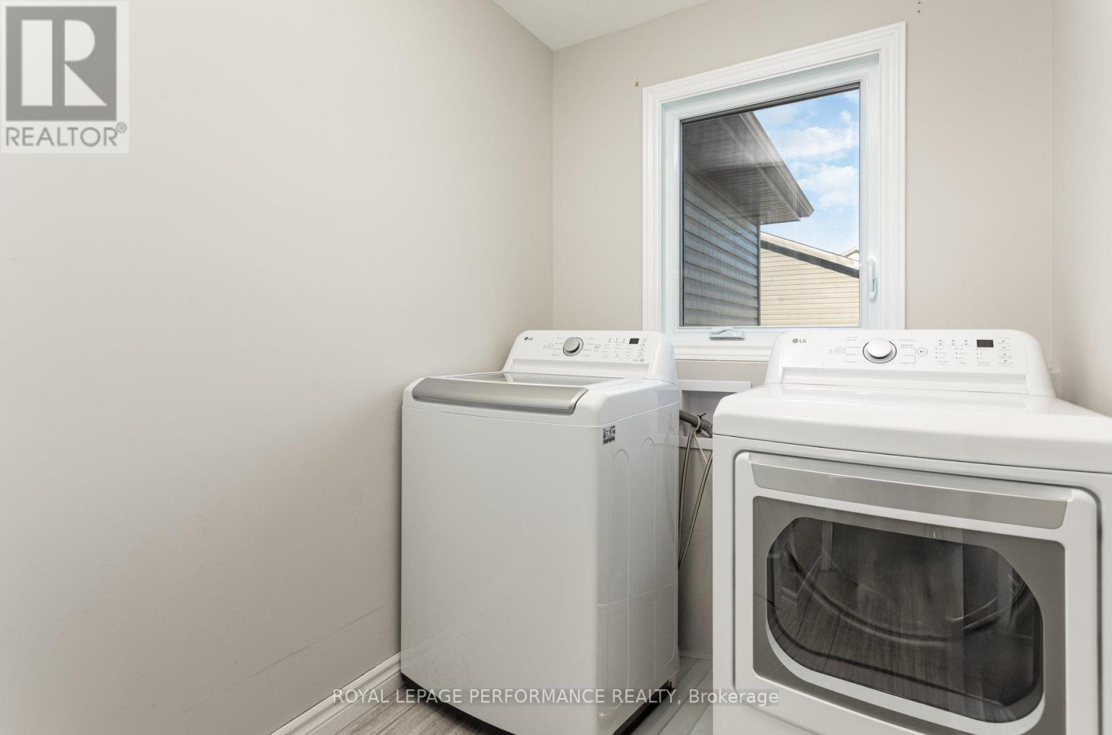 242 Roxanne Street, Clarence-Rockland, Ontario  K0A 1N0 - Photo 15 - X12453076