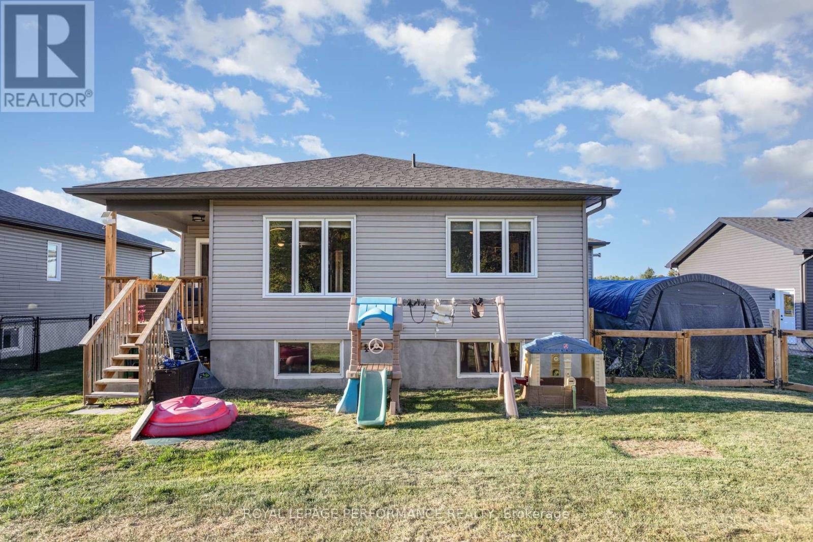 242 Roxanne Street, Clarence-Rockland, Ontario  K0A 1N0 - Photo 30 - X12453076