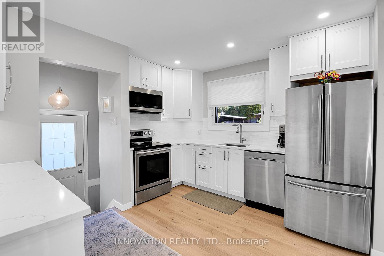 2569 Hanlon Avenue, Ottawa, Ontario  K2B 7X2 - Photo 11 - X12453099