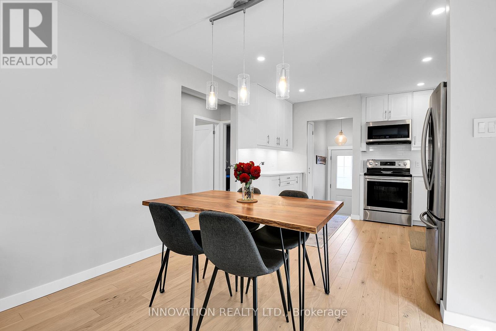 2569 Hanlon Avenue, Ottawa, Ontario  K2B 7X2 - Photo 9 - X12453099