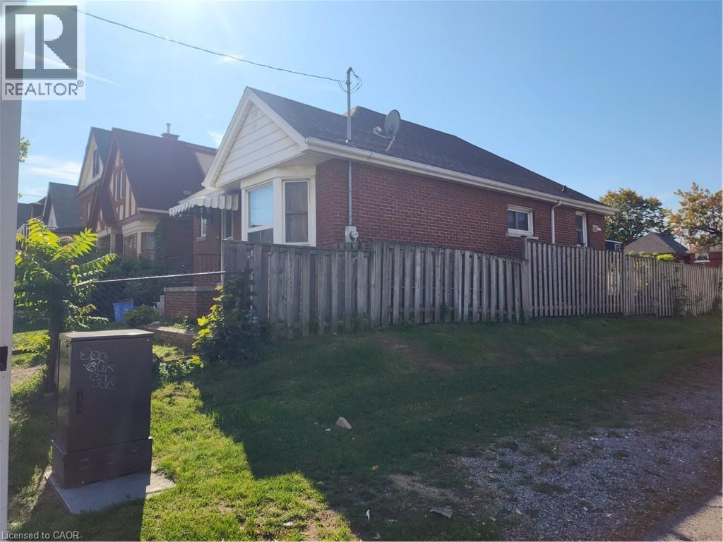 199 Stirton Street, Hamilton, Ontario  L8L 6G7 - Photo 2 - 40777425