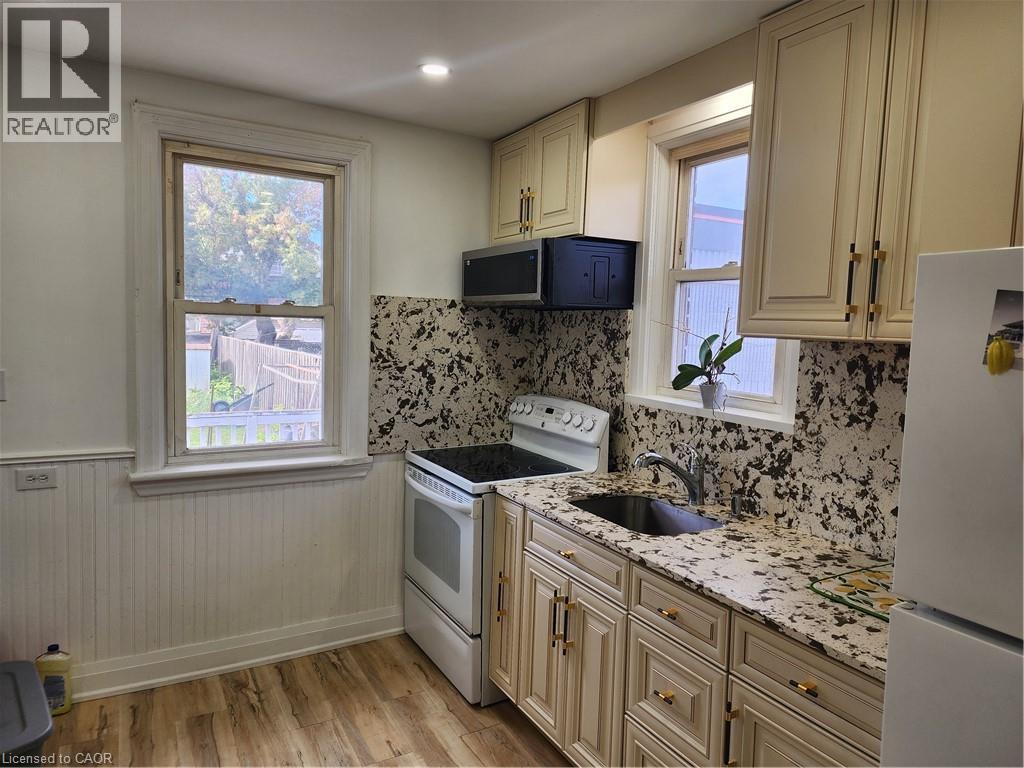 199 Stirton Street, Hamilton, Ontario  L8L 6G7 - Photo 9 - 40777425