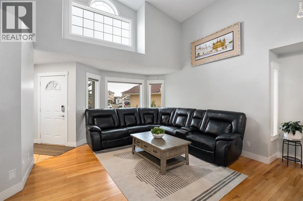 169 Coral Sands Terrace Ne, Calgary, Alberta  T3J 3J4 - Photo 7 - A2262149