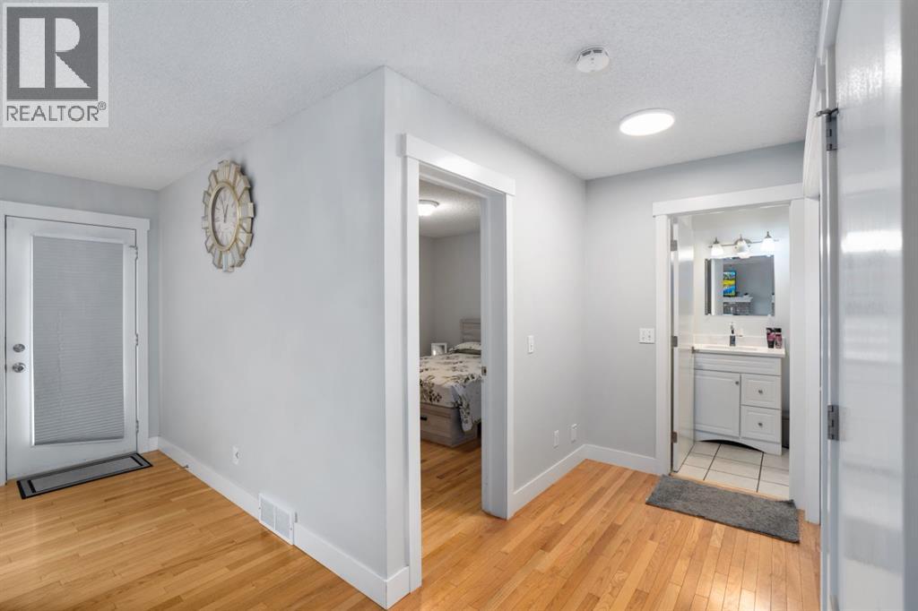 169 Coral Sands Terrace Ne, Calgary, Alberta  T3J 3J4 - Photo 21 - A2262149