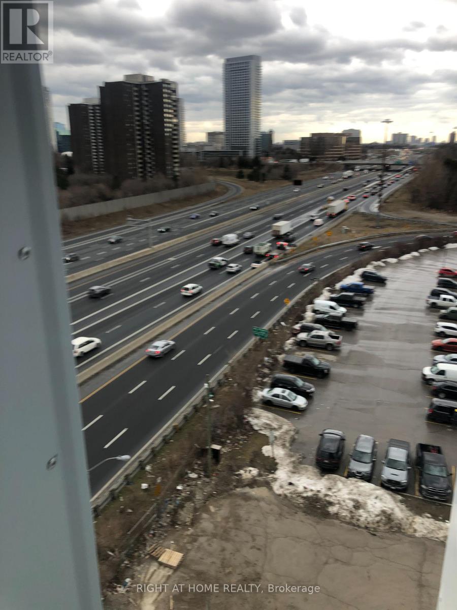 910 - 188 FAIRVIEW MALL DRIVE, Toronto, Ontario