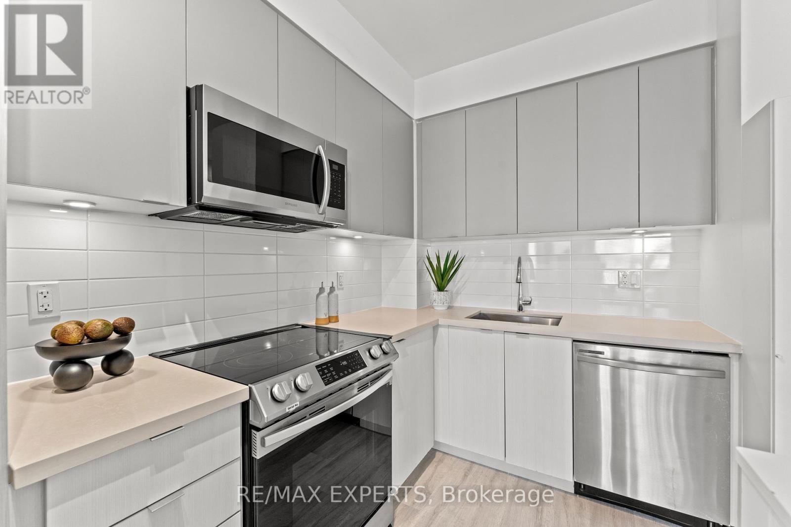 1506 - 4675 Metcalfe Avenue, Mississauga, Ontario  L5M 0Z8 - Photo 16 - W12451572