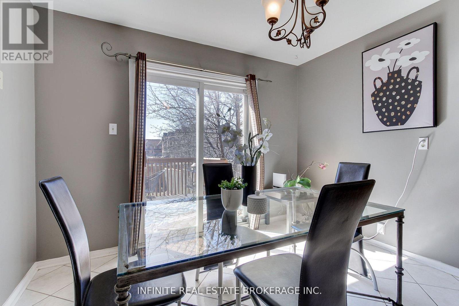 70 Sable Crescent, Whitby, Ontario  L1R 1Y6 - Photo 11 - E12453107