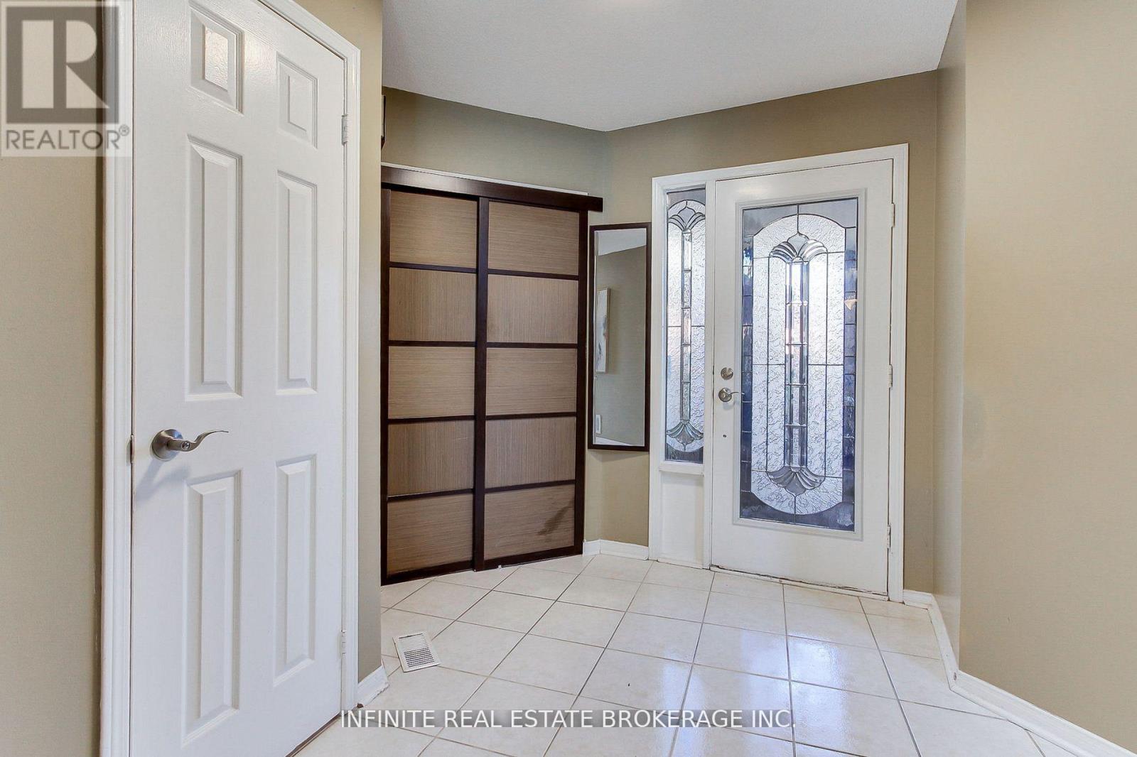 70 Sable Crescent, Whitby, Ontario  L1R 1Y6 - Photo 6 - E12453107