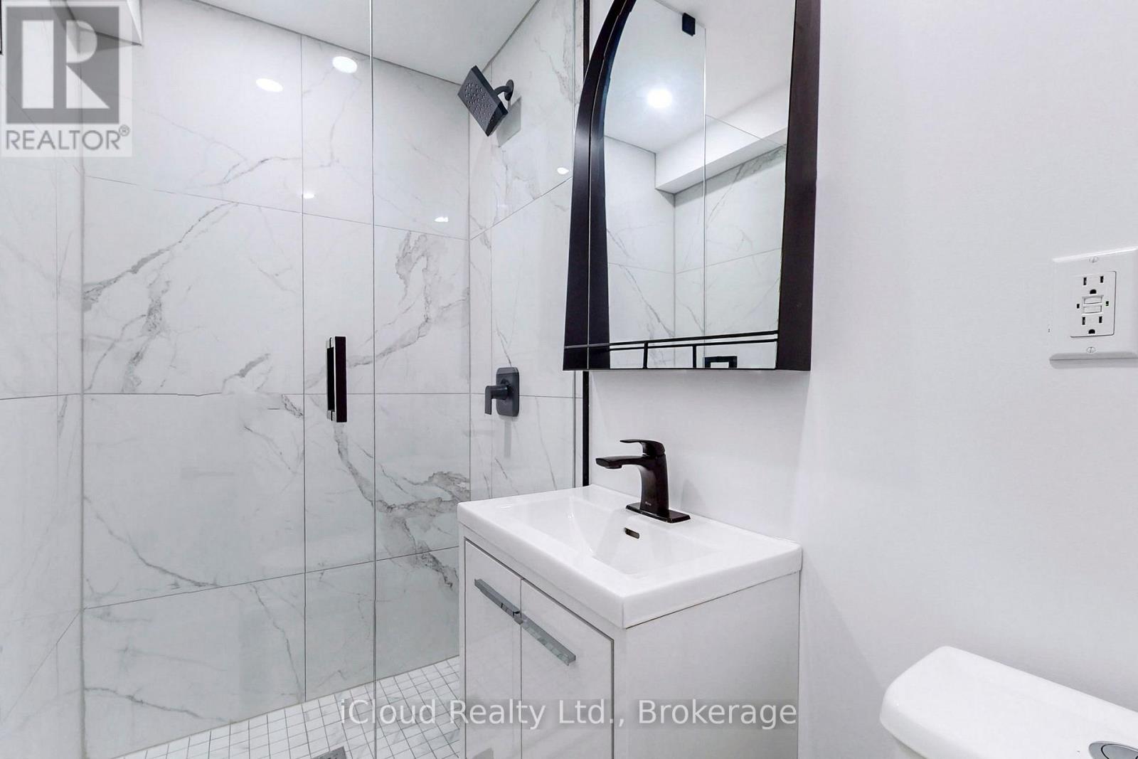 280 Miller Park Avenue, Bradford West Gwillimbury, Ontario  L3Z 0Y1 - Photo 18 - N12453091