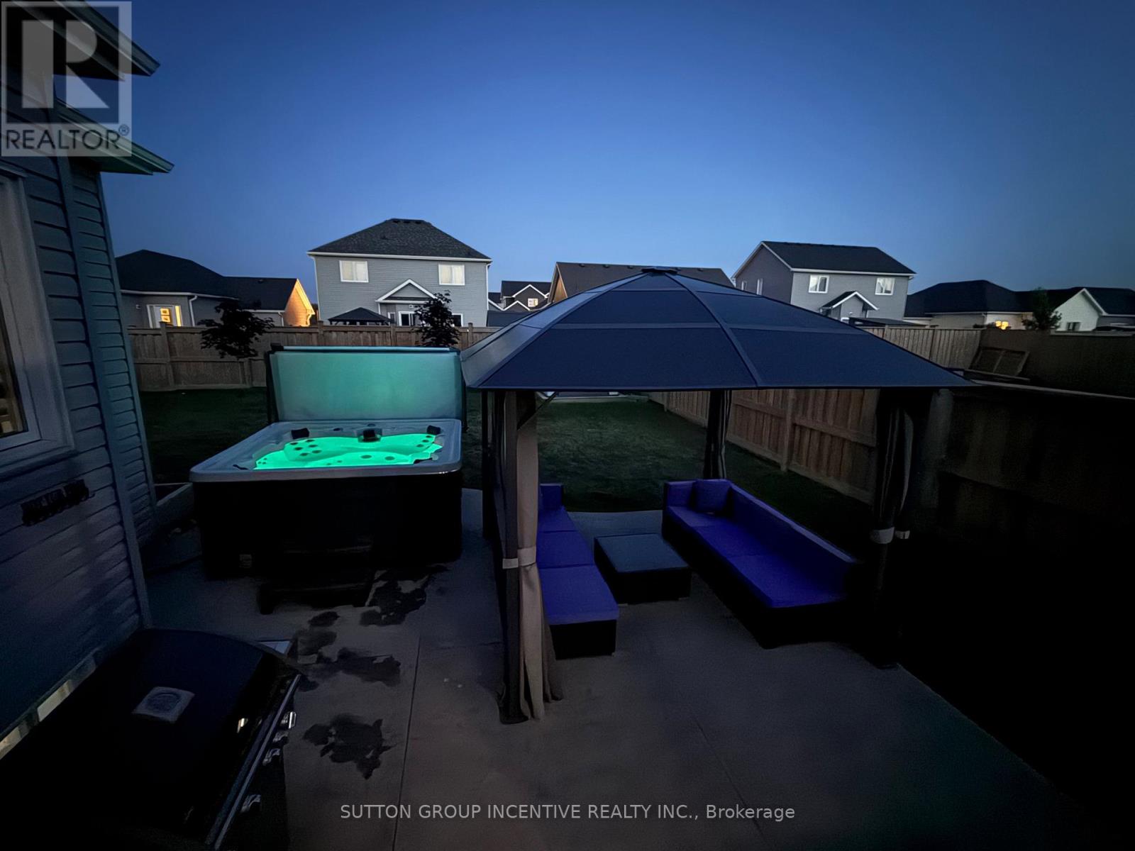 21 Beverly Street, Springwater, Ontario  L0L 1P0 - Photo 26 - S12453093