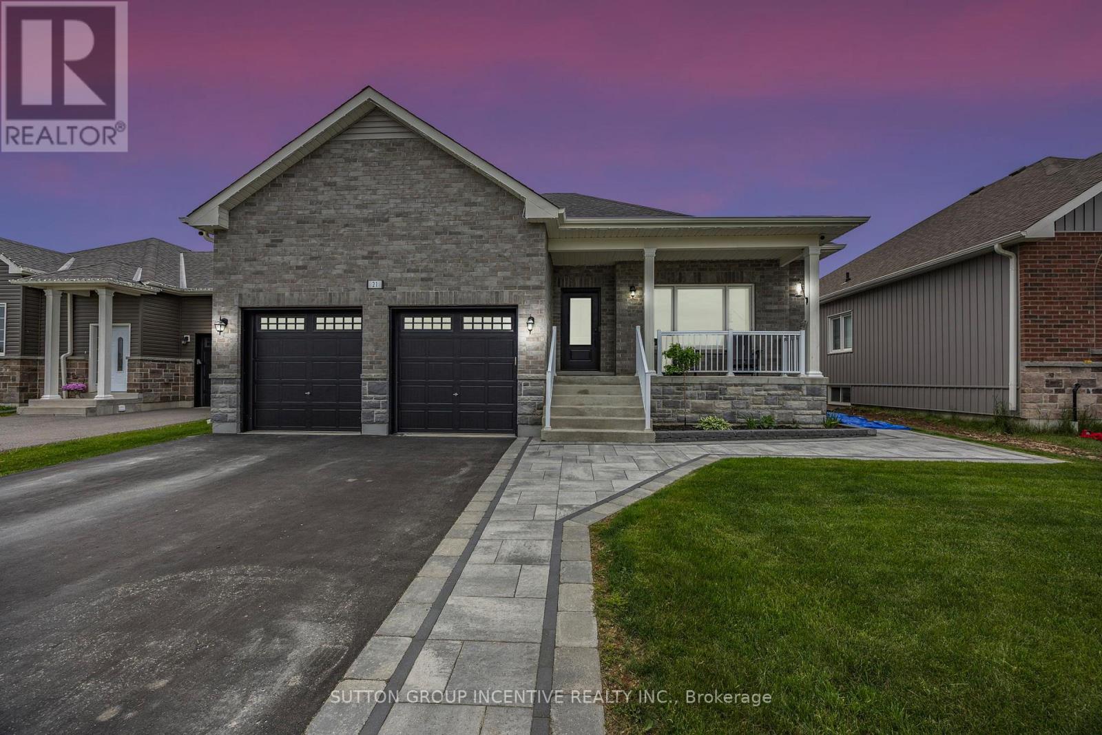 21 Beverly Street, Springwater, Ontario  L0L 1P0 - Photo 31 - S12453093