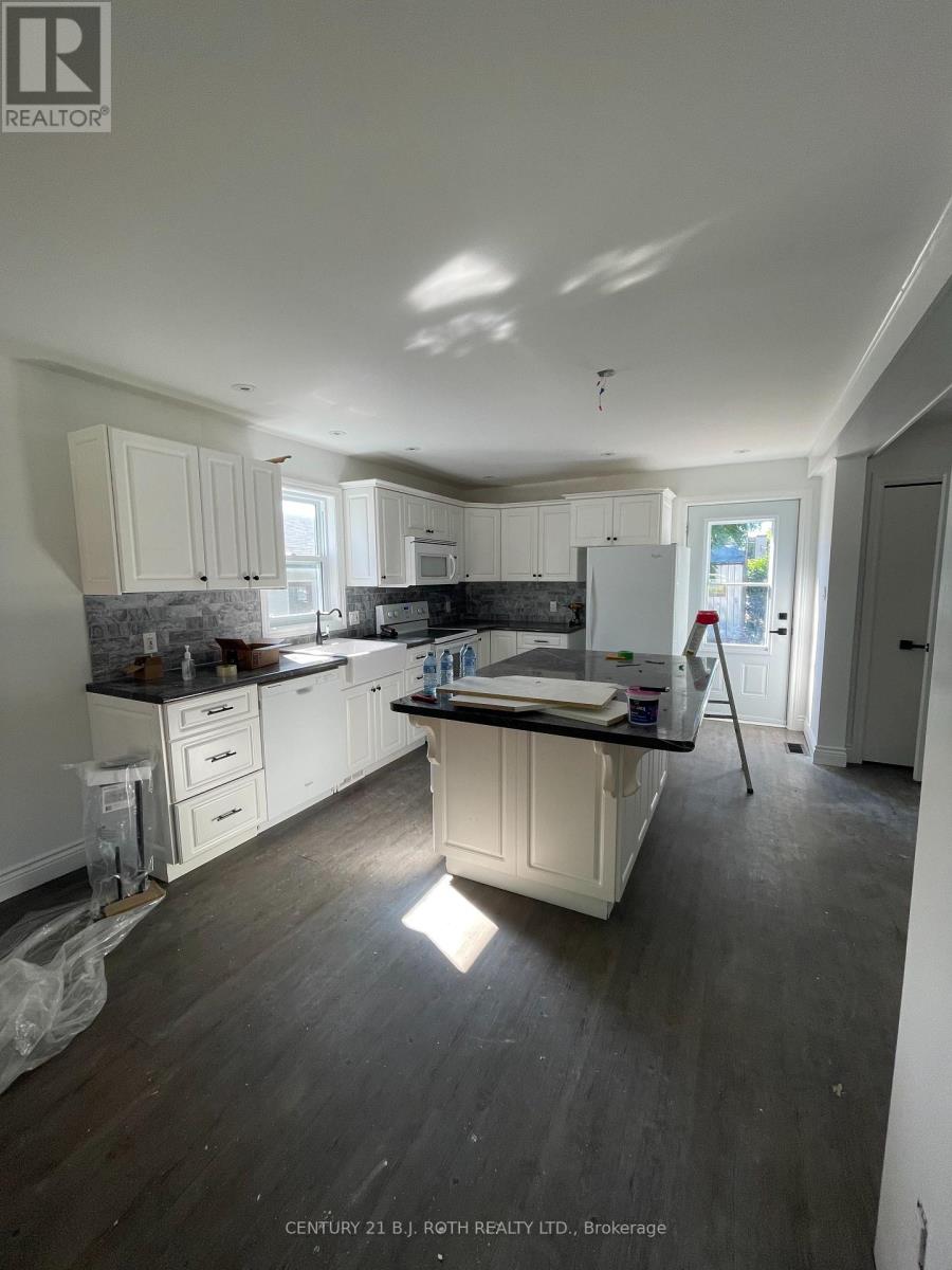 6 Stone Street, Springwater, Ontario  L0L 1P0 - Photo 3 - S12453098