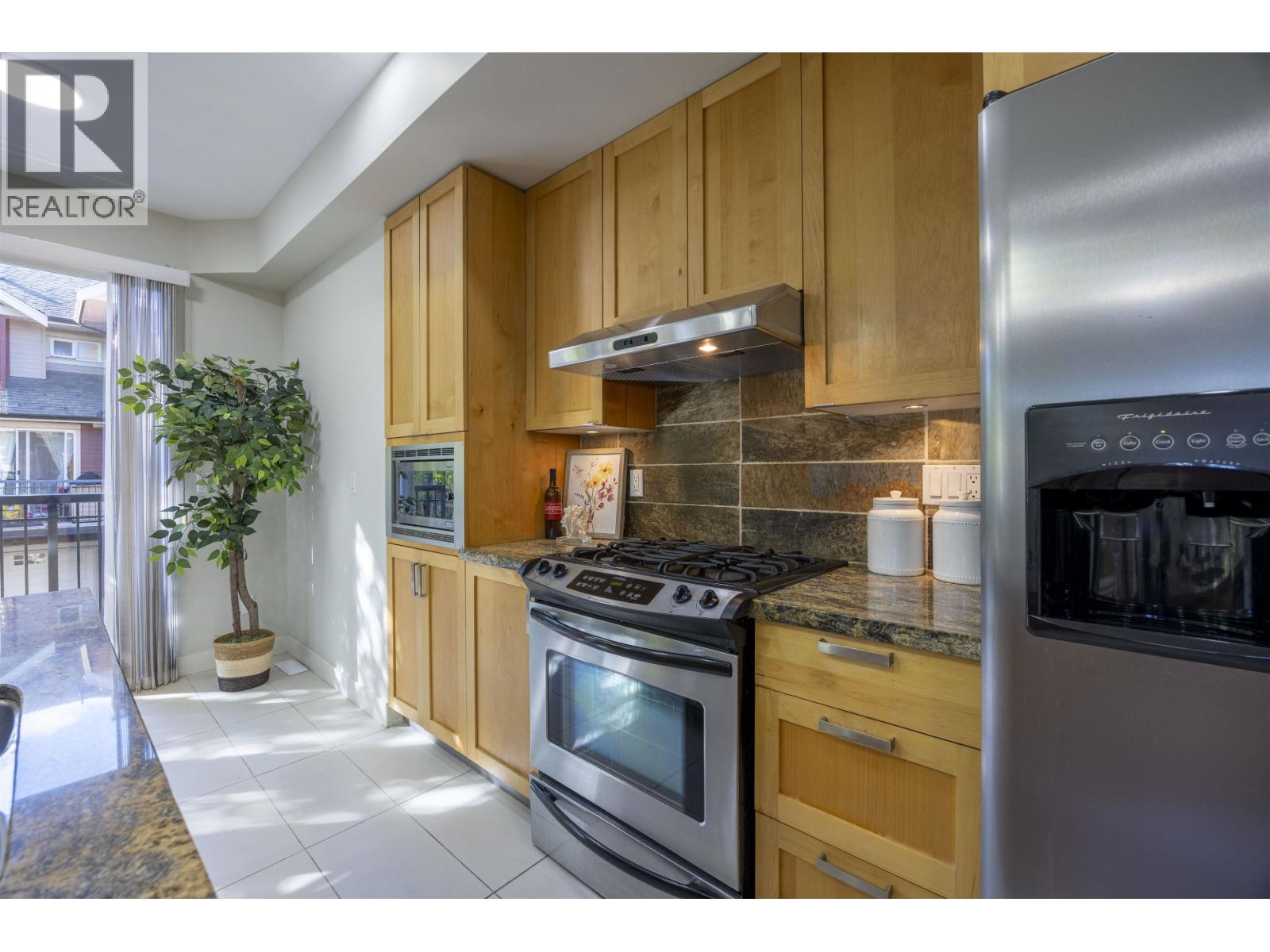 25 6188 Birch Street, Richmond, British Columbia  V6Y 0A1 - Photo 9 - R3056394