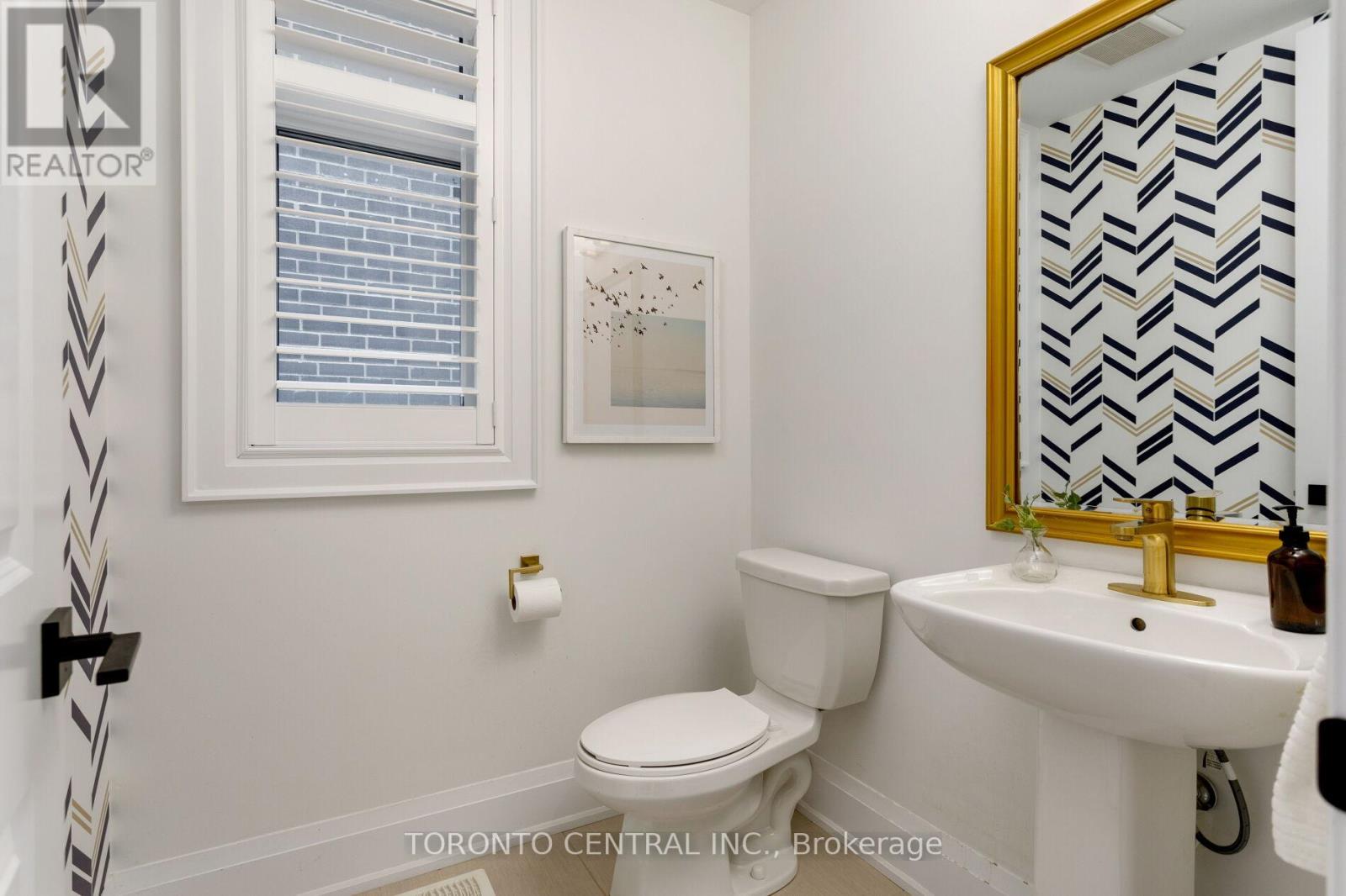 9 Chimney Swift Court, Toronto, Ontario  M9B 0C6 - Photo 18 - W12453083