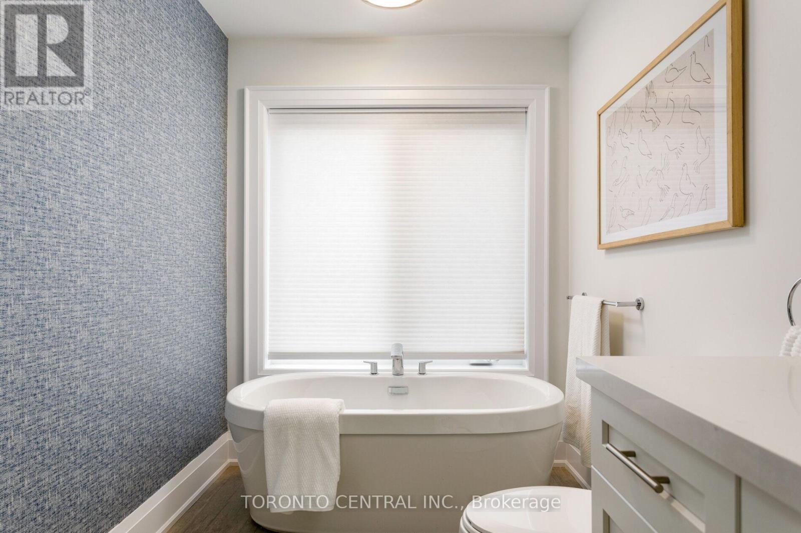 9 Chimney Swift Court, Toronto, Ontario  M9B 0C6 - Photo 25 - W12453083