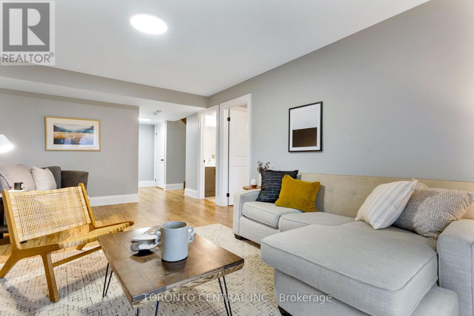9 Chimney Swift Court, Toronto, Ontario  M9B 0C6 - Photo 38 - W12453083