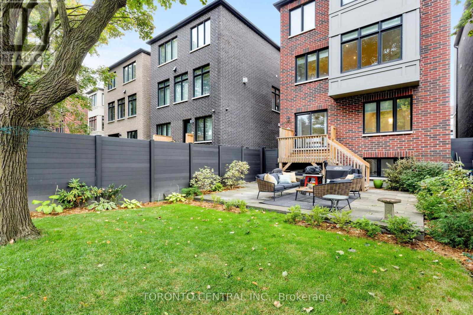 9 Chimney Swift Court, Toronto, Ontario  M9B 0C6 - Photo 44 - W12453083