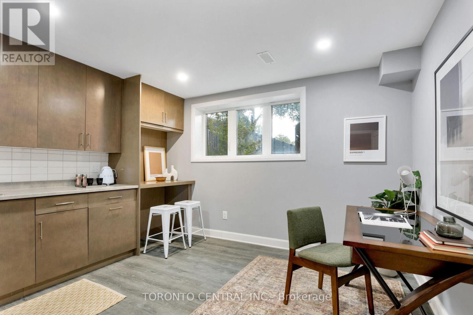 9 Chimney Swift Court, Toronto, Ontario  M9B 0C6 - Photo 46 - W12453083