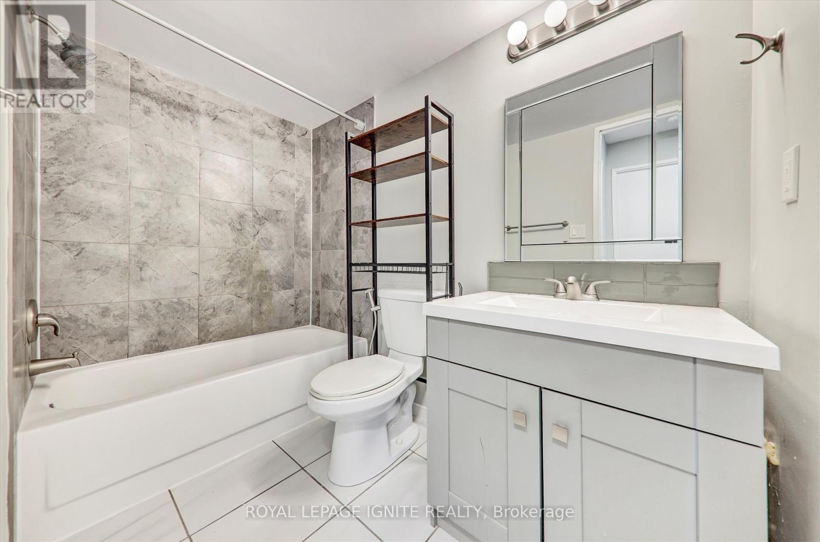 402 - 155 Hillcrest Avenue, Mississauga, Ontario  L5B 3Z2 - Photo 23 - W12453086